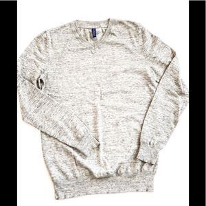 Divided by H&M V- neck sweater